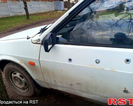 Білий ВАЗ 2108, об'ємом двигуна 1.3 л та пробігом 195 тис. км за 850 $, фото 3 на Automoto.ua