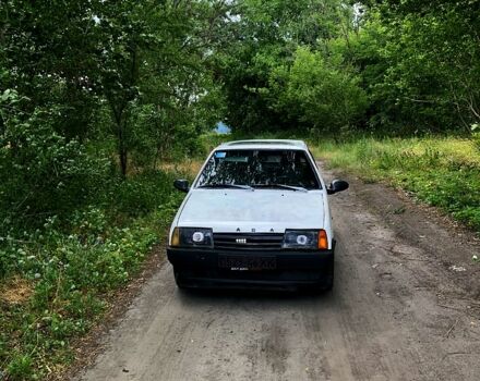 Белый ВАЗ 2108, объемом двигателя 1.6 л и пробегом 200 тыс. км за 840 $, фото 3 на Automoto.ua