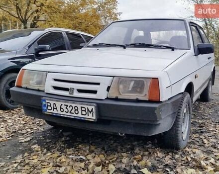 Белый ВАЗ 2108, объемом двигателя 1.1 л и пробегом 104 тыс. км за 1100 $, фото 3 на Automoto.ua