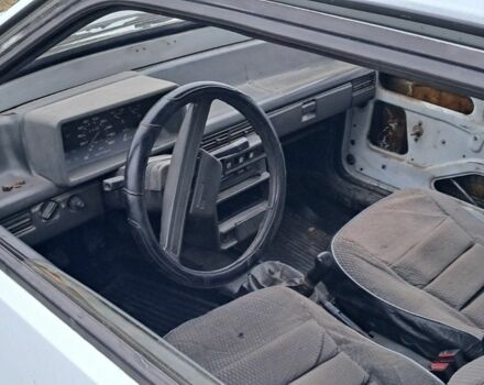 Белый ВАЗ 2108, объемом двигателя 0 л и пробегом 50 тыс. км за 310 $, фото 3 на Automoto.ua