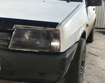 Белый ВАЗ 2108, объемом двигателя 1.5 л и пробегом 100 тыс. км за 799 $, фото 4 на Automoto.ua