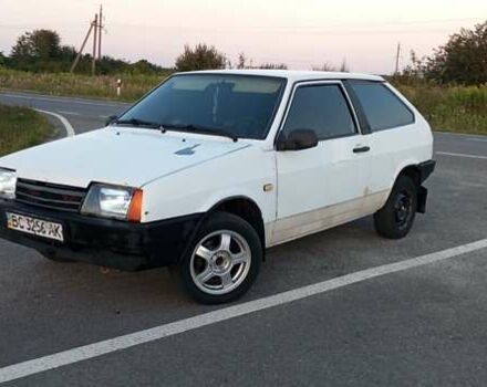 Белый ВАЗ 2108, объемом двигателя 1.5 л и пробегом 350 тыс. км за 550 $, фото 1 на Automoto.ua