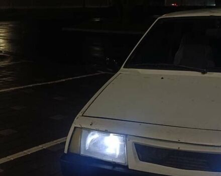 Белый ВАЗ 2108, объемом двигателя 1.3 л и пробегом 380 тыс. км за 591 $, фото 9 на Automoto.ua