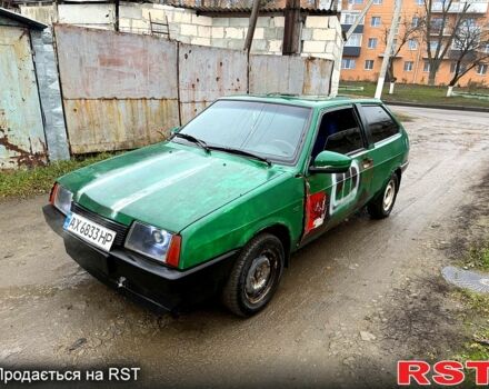 Белый ВАЗ 2108, объемом двигателя 1.5 л и пробегом 240 тыс. км за 380 $, фото 1 на Automoto.ua