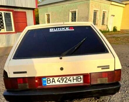 ВАЗ 2108 1992 в Желтых Водах на Automoto.ua Белый ВАЗ 2108, объемом двигателя 1.3 л и пробегом 0 тыс. км за 1250 $, фото 2 на Automoto.ua