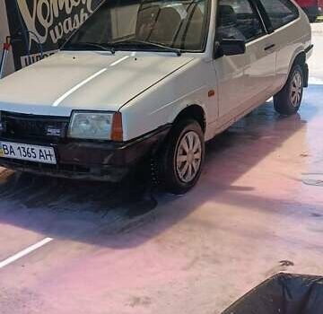 Белый ВАЗ 2108, объемом двигателя 1.3 л и пробегом 1000 тыс. км за 608 $, фото 2 на Automoto.ua