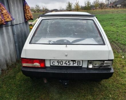 Белый ВАЗ 2108, объемом двигателя 1 л и пробегом 100 тыс. км за 350 $, фото 2 на Automoto.ua