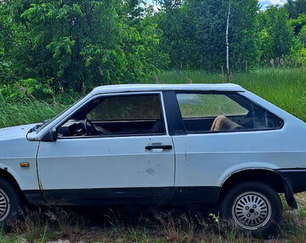 Белый ВАЗ 2108, объемом двигателя 1.6 л и пробегом 0 тыс. км за 600 $, фото 4 на Automoto.ua