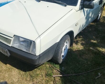Белый ВАЗ 2108, объемом двигателя 1 л и пробегом 889 тыс. км за 700 $, фото 3 на Automoto.ua