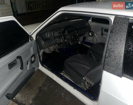 Белый ВАЗ 2108, объемом двигателя 1.3 л и пробегом 100 тыс. км за 600 $, фото 4 на Automoto.ua