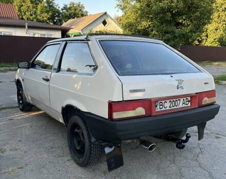 Белый ВАЗ 2108, объемом двигателя 1.5 л и пробегом 100 тыс. км за 650 $, фото 1 на Automoto.ua
