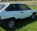 Белый ВАЗ 2108, объемом двигателя 0 л и пробегом 220 тыс. км за 800 $, фото 1 на Automoto.ua