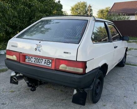 Белый ВАЗ 2108, объемом двигателя 1.5 л и пробегом 100 тыс. км за 650 $, фото 3 на Automoto.ua