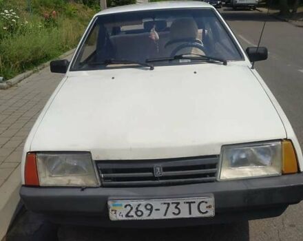 Белый ВАЗ 2108, объемом двигателя 1.5 л и пробегом 80 тыс. км за 800 $, фото 1 на Automoto.ua