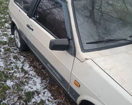 Белый ВАЗ 2108, объемом двигателя 1.3 л и пробегом 1000 тыс. км за 947 $, фото 3 на Automoto.ua