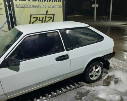 Белый ВАЗ 2108, объемом двигателя 1.3 л и пробегом 198 тыс. км за 1029 $, фото 5 на Automoto.ua