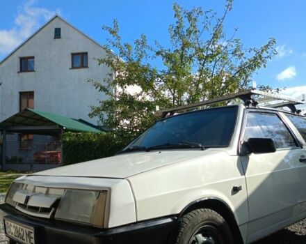 Белый ВАЗ 2108, объемом двигателя 1.5 л и пробегом 200 тыс. км за 1300 $, фото 4 на Automoto.ua