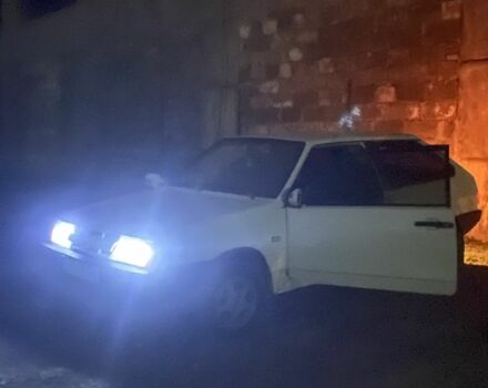 Белый ВАЗ 2108, объемом двигателя 1.3 л и пробегом 190 тыс. км за 900 $, фото 5 на Automoto.ua