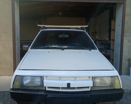 Белый ВАЗ 2108, объемом двигателя 1.5 л и пробегом 200 тыс. км за 1300 $, фото 5 на Automoto.ua