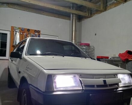 Белый ВАЗ 2108, объемом двигателя 1.5 л и пробегом 200 тыс. км за 1300 $, фото 3 на Automoto.ua