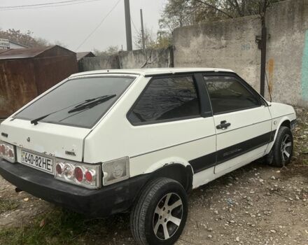 Белый ВАЗ 2108, объемом двигателя 1.5 л и пробегом 300 тыс. км за 600 $, фото 1 на Automoto.ua