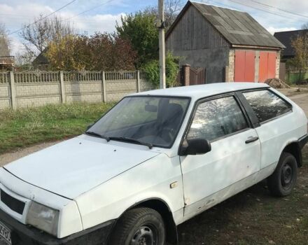 Белый ВАЗ 2108, объемом двигателя 1.3 л и пробегом 380 тыс. км за 591 $, фото 4 на Automoto.ua