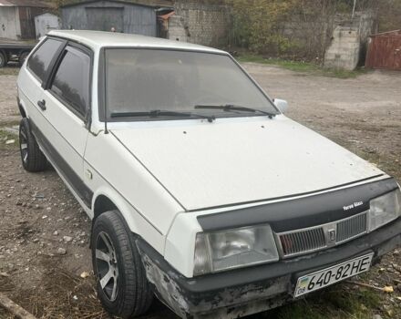 Белый ВАЗ 2108, объемом двигателя 1.5 л и пробегом 300 тыс. км за 600 $, фото 3 на Automoto.ua