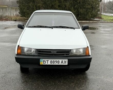 Белый ВАЗ 2108, объемом двигателя 1.5 л и пробегом 150 тыс. км за 800 $, фото 1 на Automoto.ua