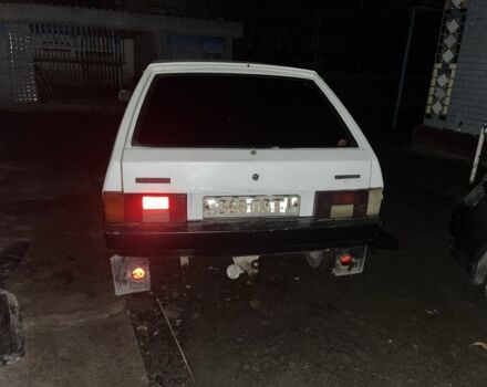 Белый ВАЗ 2108, объемом двигателя 1.3 л и пробегом 120 тыс. км за 600 $, фото 2 на Automoto.ua
