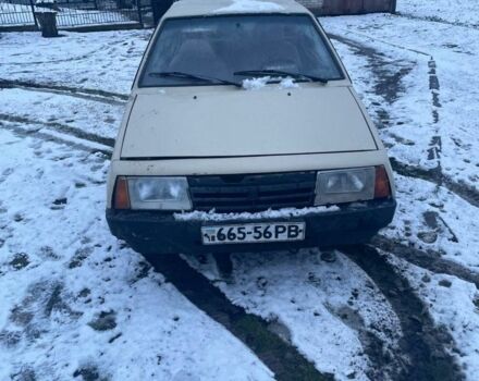 Белый ВАЗ 2108, объемом двигателя 1.5 л и пробегом 42 тыс. км за 900 $, фото 4 на Automoto.ua
