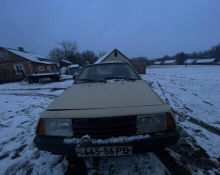 Белый ВАЗ 2108, объемом двигателя 1.5 л и пробегом 42 тыс. км за 900 $, фото 2 на Automoto.ua