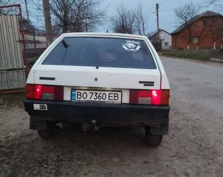 Белый ВАЗ 2108, объемом двигателя 1.3 л и пробегом 999 тыс. км за 1100 $, фото 1 на Automoto.ua