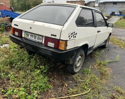 Белый ВАЗ 2108, объемом двигателя 0 л и пробегом 200 тыс. км за 350 $, фото 2 на Automoto.ua