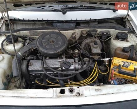 Белый ВАЗ 2108, объемом двигателя 1.3 л и пробегом 210 тыс. км за 1300 $, фото 3 на Automoto.ua