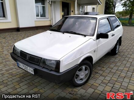 ВАЗ 2108 1985 в Полтаве на Automoto.ua Белый ВАЗ 2108, объемом двигателя 1.3 л и пробегом 200 тыс. км за 1350 $, фото 1 на Automoto.ua