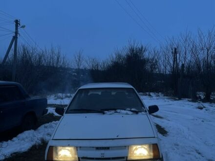 Белый ВАЗ 2108, объемом двигателя 1.3 л и пробегом 100 тыс. км за 709 $, фото 1 на Automoto.ua