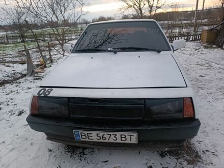 Белый ВАЗ 2108, объемом двигателя 1.3 л и пробегом 100 тыс. км за 1543 $, фото 1 на Automoto.ua