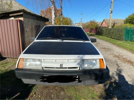 ВАЗ 2108 1986 у Александрие на Automoto.ua Білий ВАЗ 2108, об'ємом двигуна 1.3 л та пробігом 30 тис. км за 1000 $, фото 1 на Automoto.ua