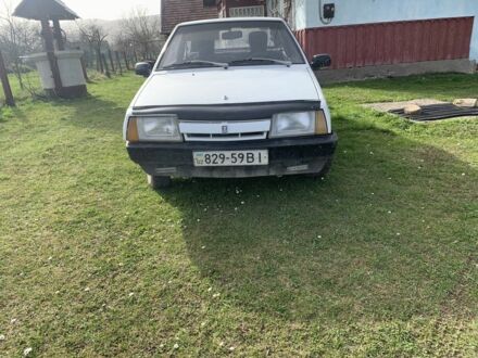 ВАЗ 2108 1986 у Косове на Automoto.ua Білий ВАЗ 2108, об'ємом двигуна 1.5 л та пробігом 1000 тис. км за 300 $, фото 1 на Automoto.ua
