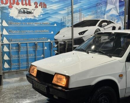 Белый ВАЗ 2108, объемом двигателя 1.3 л и пробегом 160 тыс. км за 900 $, фото 1 на Automoto.ua