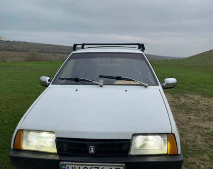 Белый ВАЗ 2108, объемом двигателя 1.3 л и пробегом 100 тыс. км за 900 $, фото 1 на Automoto.ua