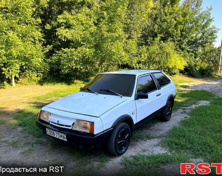 Белый ВАЗ 2108, объемом двигателя 1.5 л и пробегом 87 тыс. км за 999 $, фото 1 на Automoto.ua