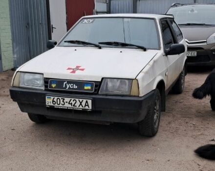 Белый ВАЗ 2108, объемом двигателя 1 л и пробегом 200 тыс. км за 720 $, фото 1 на Automoto.ua