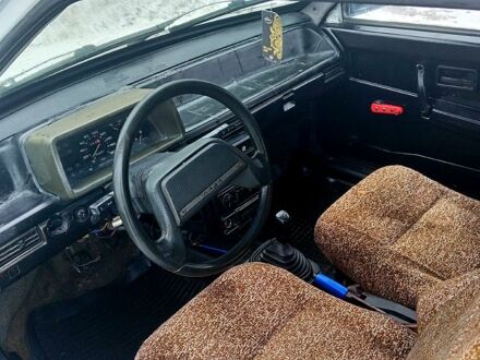 Белый ВАЗ 2108, объемом двигателя 1.3 л и пробегом 250 тыс. км за 740 $, фото 1 на Automoto.ua