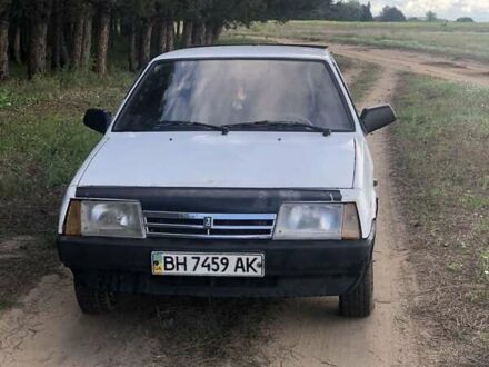 ВАЗ 2108 1987 у Одесі на Automoto.ua Білий ВАЗ 2108, об'ємом двигуна 1.3 л та пробігом 70 тис. км за 750 $, фото 1 на Automoto.ua