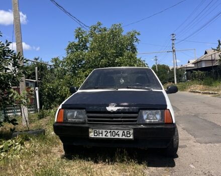 Белый ВАЗ 2108, объемом двигателя 1.3 л и пробегом 150 тыс. км за 1000 $, фото 1 на Automoto.ua