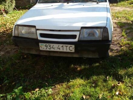 ВАЗ 2108 1987 у Стрые на Automoto.ua Білий ВАЗ 2108, об'ємом двигуна 1.5 л та пробігом 10 тис. км за 570 $, фото 1 на Automoto.ua