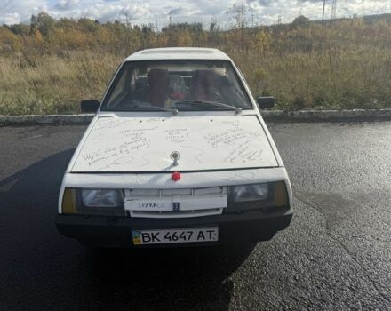 Белый ВАЗ 2108, объемом двигателя 1.3 л и пробегом 140 тыс. км за 250 $, фото 1 на Automoto.ua