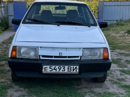 Білий ВАЗ 2108, об'ємом двигуна 1.1 л та пробігом 300 тис. км за 800 $, фото 1 на Automoto.ua