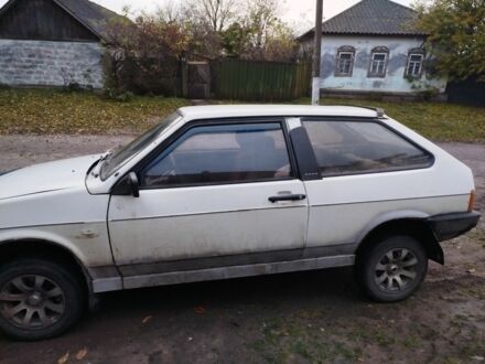 Белый ВАЗ 2108, объемом двигателя 1 л и пробегом 5 тыс. км за 700 $, фото 1 на Automoto.ua